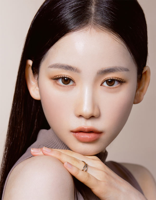 
日常使いしやすいハニーシュガ ブラウンカラコン アンチブルー