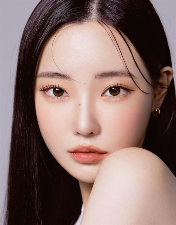 
日常使いしやすいムーヴ アッシュブラウンカラコン アンチブルー