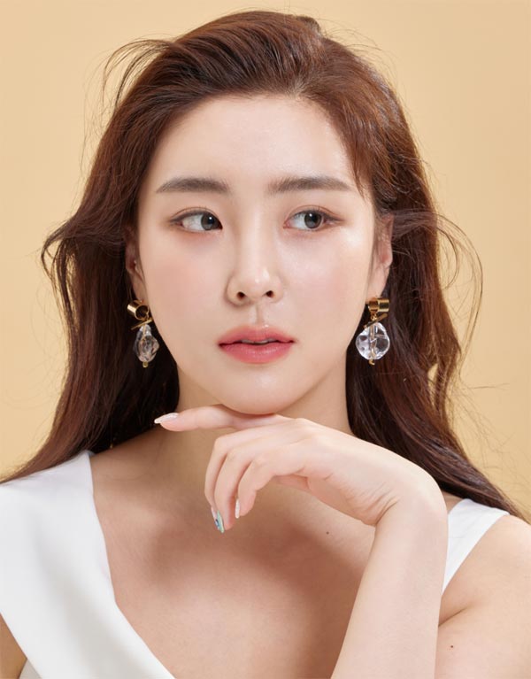 
ぱっと華やぐブラウン発色のカラーポップ ブラウンカラコン