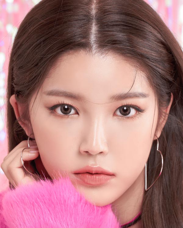 
猫目風デザインのキャッツアイ グレーカラコン